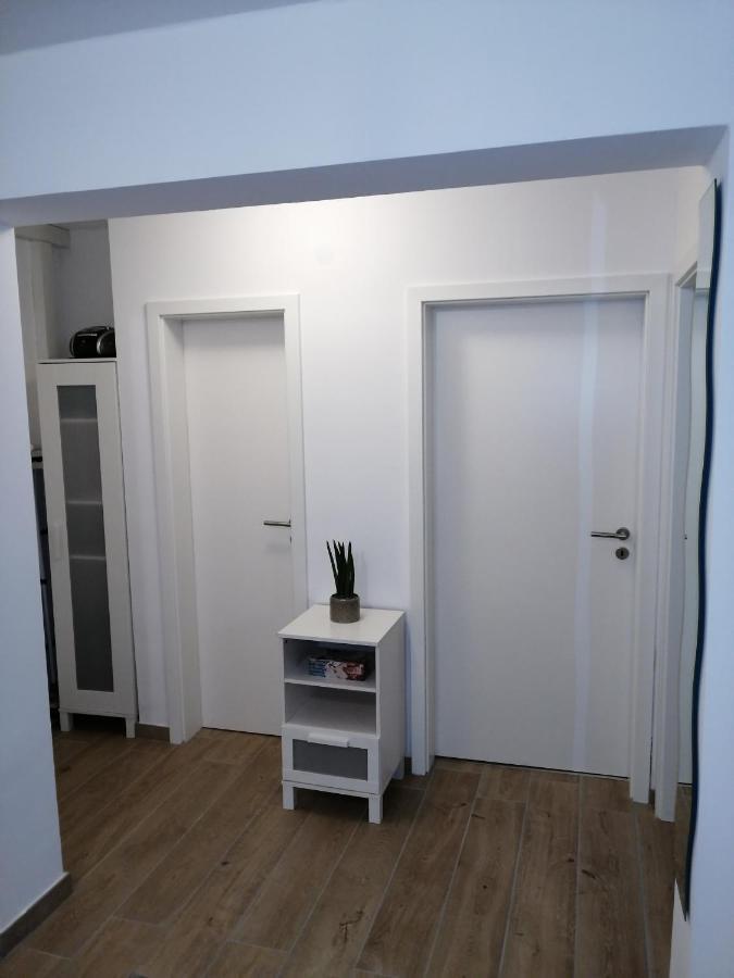 Ebenerdige Ferienwohnung mit großer Terrasse in der Nähe des Waldes, zum wohlfühlen Schoneck Exterior foto